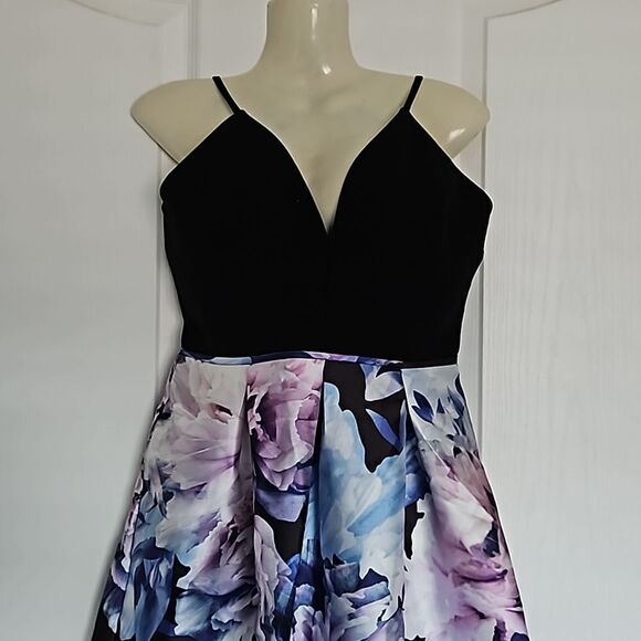 Sweet Storm Women's Floral Spaghetti Straps Maxi Dress Black/Purple Small - Picture 3 of 16